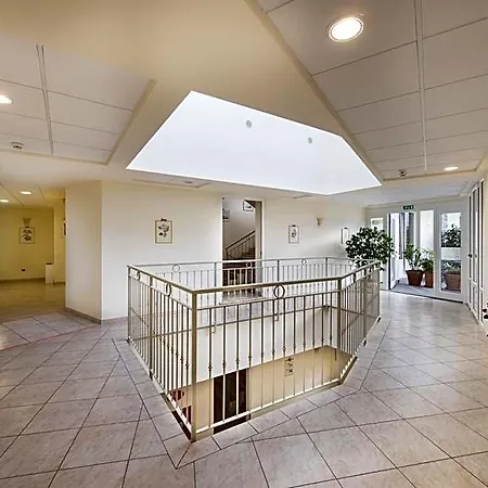 La Perla Hotel 3*