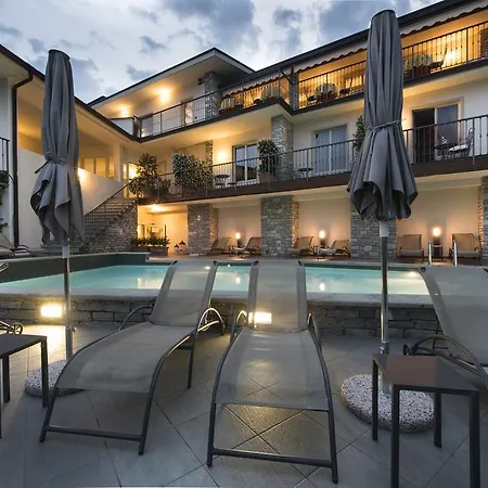 Hotel La Perla 3*
