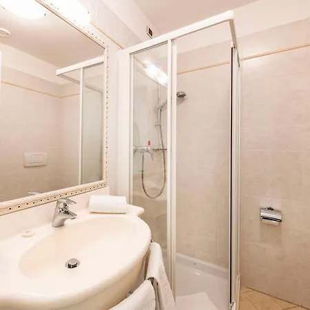 Hotel La Perla Tremezzo
