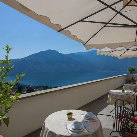 La Perla Hotel